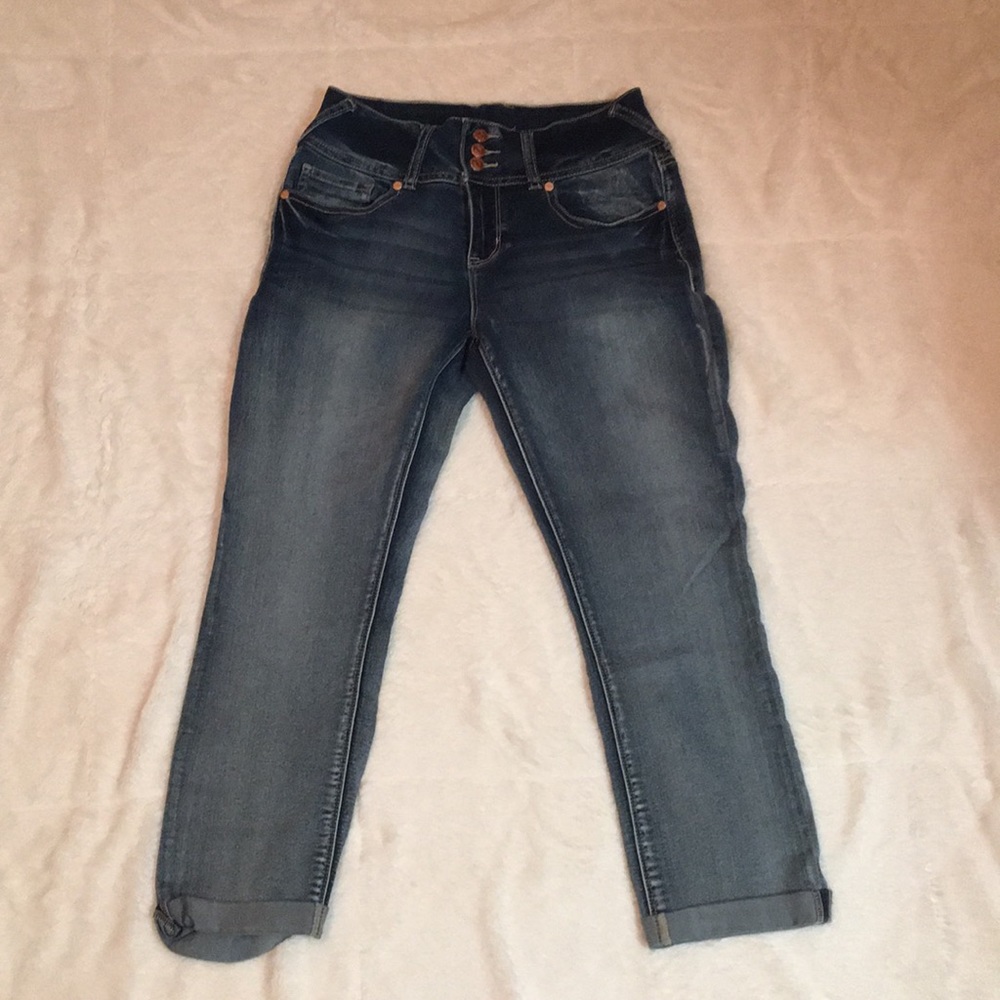 Vanity high waisted capris